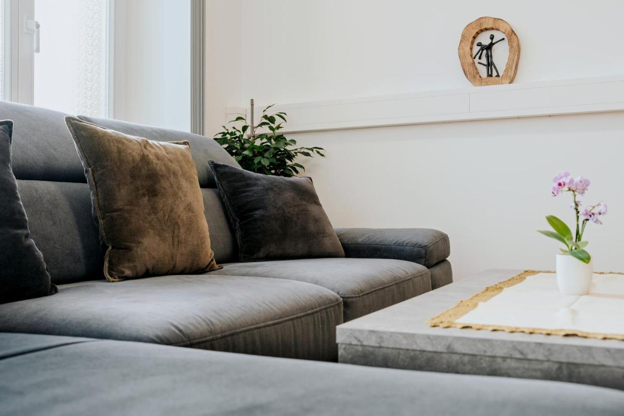 Blissplace 3 Zi Premium Apartment Nahe Getec Arena Mit Kingsize Betten Und Balkon Magdeburg Bagian luar foto