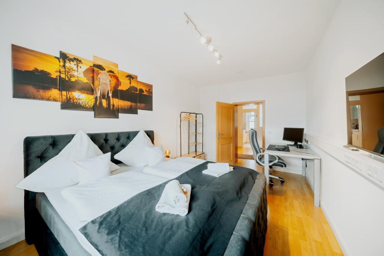 Blissplace 3 Zi Premium Apartment Nahe Getec Arena Mit Kingsize Betten Und Balkon Magdeburg Bagian luar foto