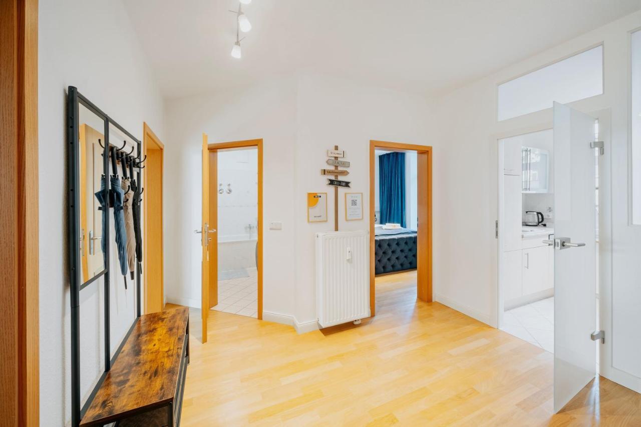 Blissplace 3 Zi Premium Apartment Nahe Getec Arena Mit Kingsize Betten Und Balkon Magdeburg Bagian luar foto